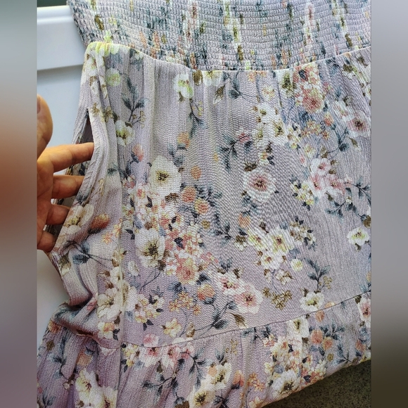 Calista lilac floral A-line knee-length puff sleeve dress, pockets,rayon, sz L. - Picture 8 of 16